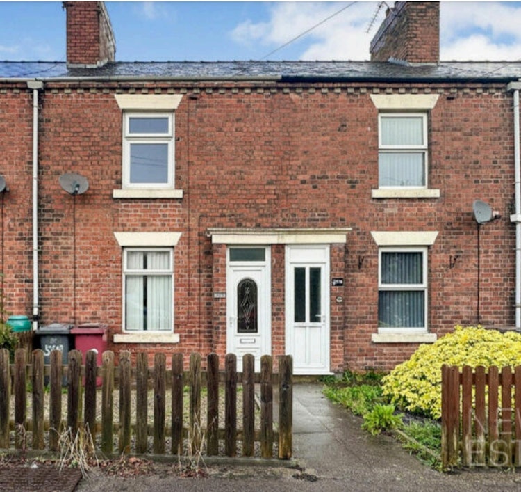 2 bedroom terraced house
