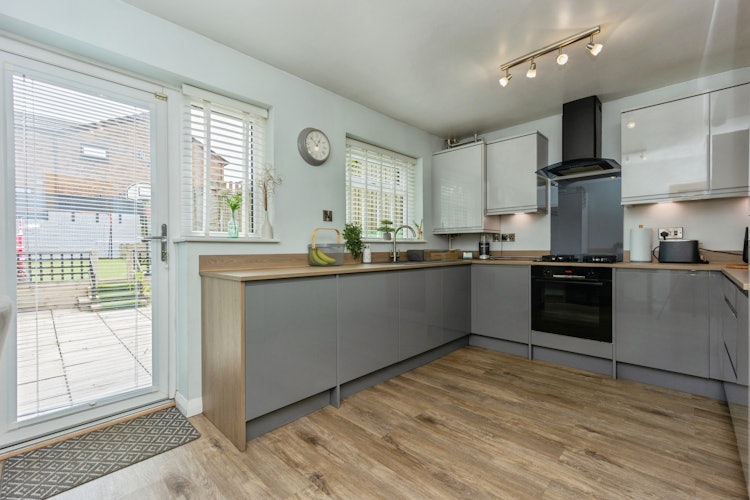4 bedroom town house