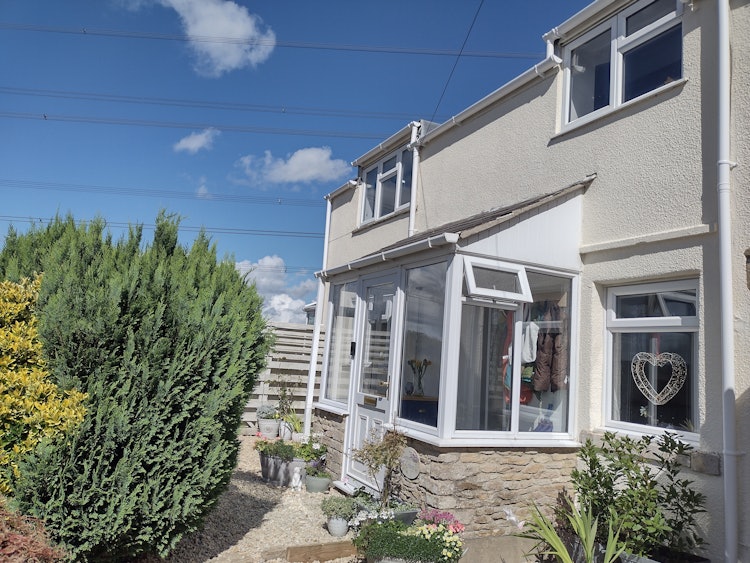 3 bedroom semi-detached house