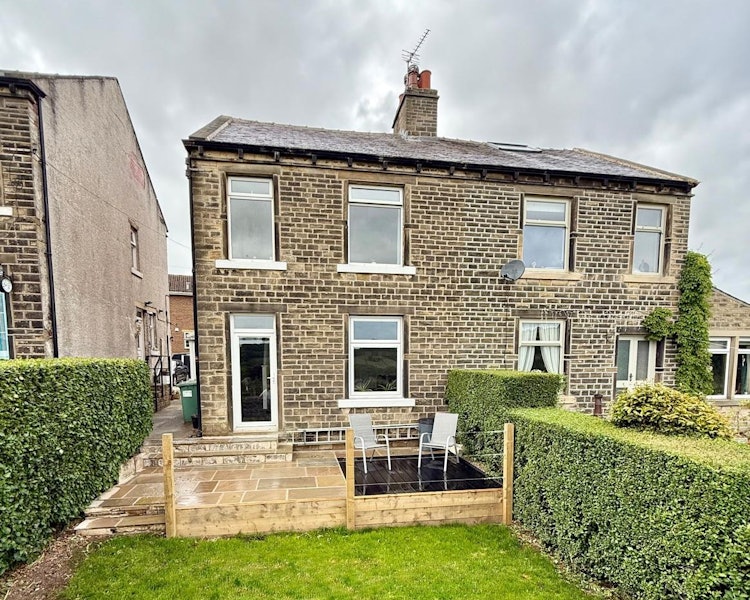 3 bedroom semi-detached house