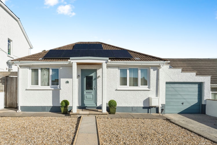 3 bedroom detached bungalow