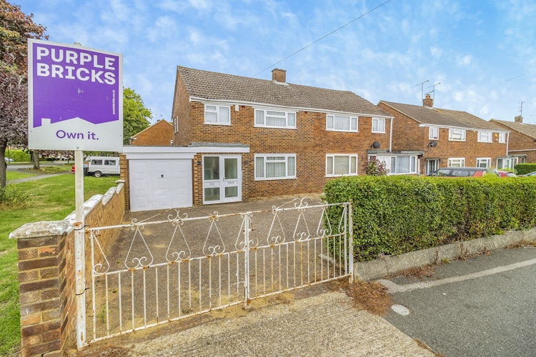 3 bedroom semi-detached house