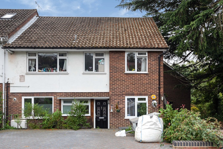 2 bedroom ground floor maisonette