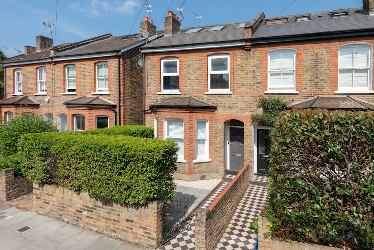 2 bedroom flat