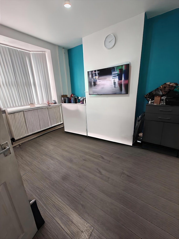 4 bedroom terraced house