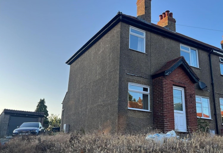 3 bedroom semi-detached house