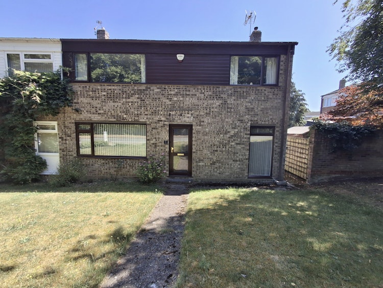 3 bedroom semi-detached house