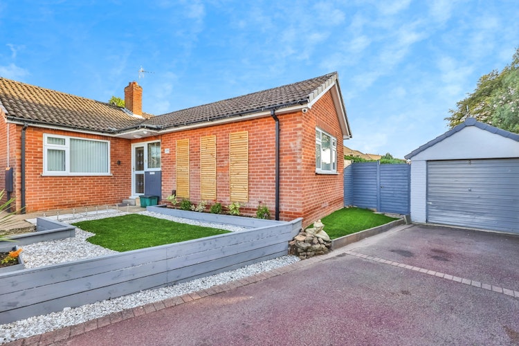 2 bedroom detached bungalow