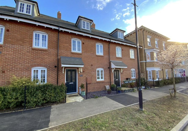 3 bedroom terraced house