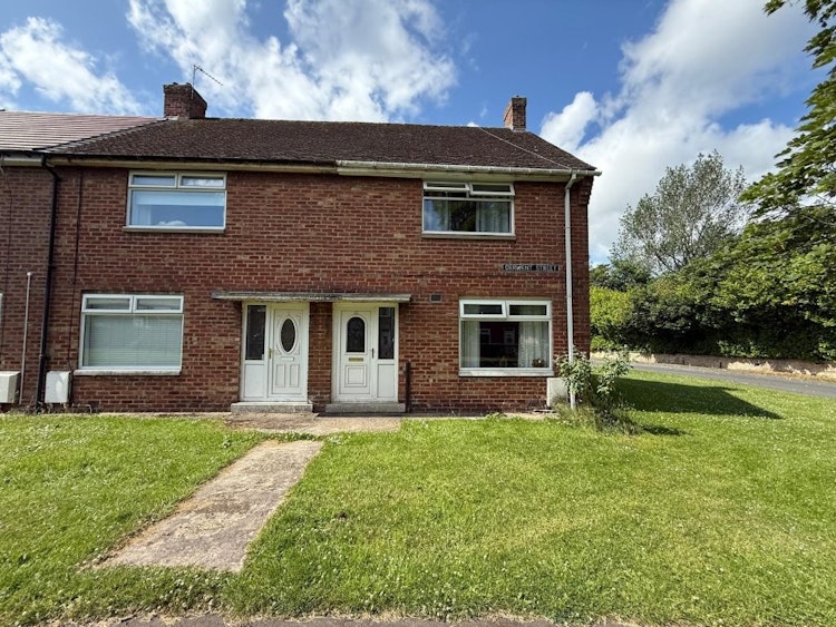 2 bedroom end of terrace house