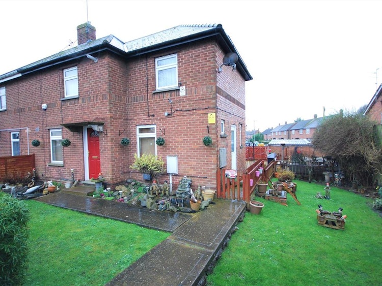 3 bedroom semi-detached house
