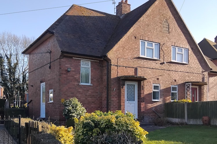 3 bedroom semi-detached house