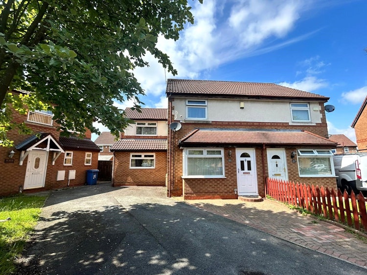 3 bedroom semi-detached house