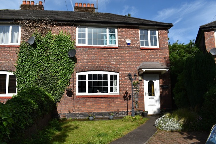 3 bedroom semi-detached house