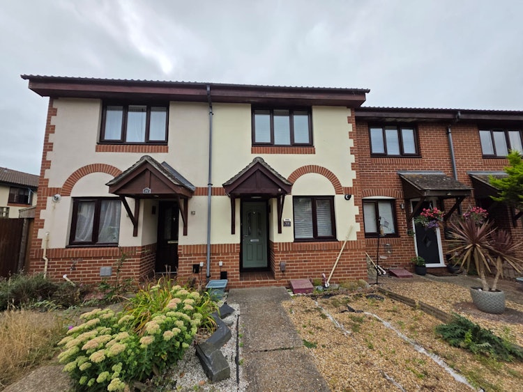 2 bedroom terraced house