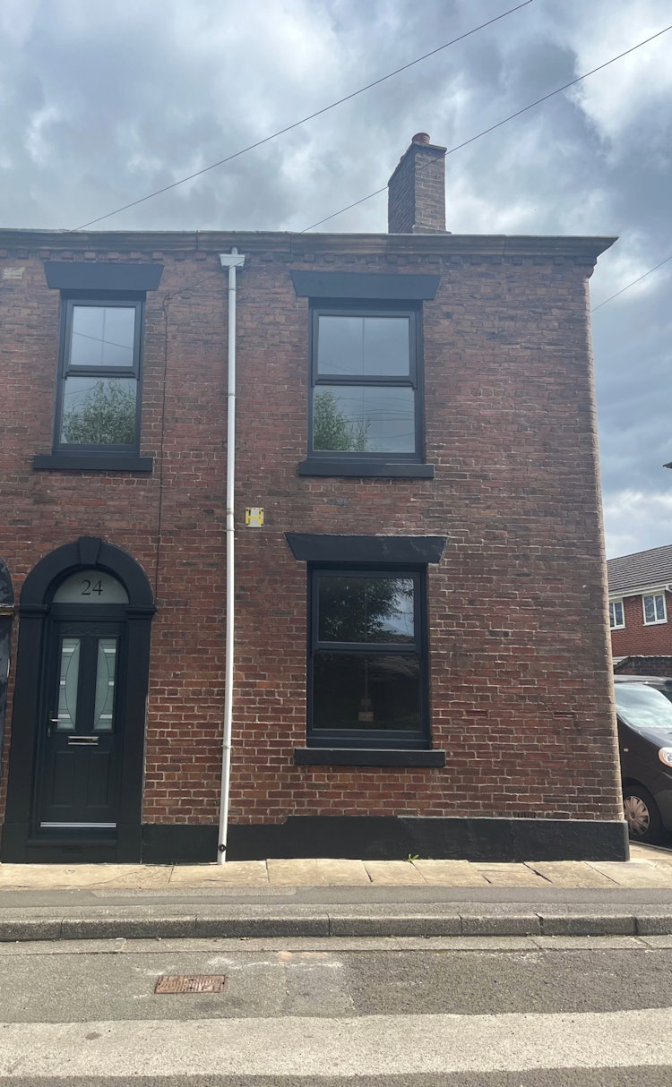 2 bedroom end of terrace house