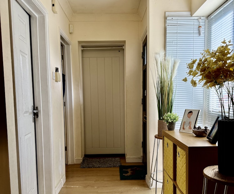 4 bedroom semi-detached house