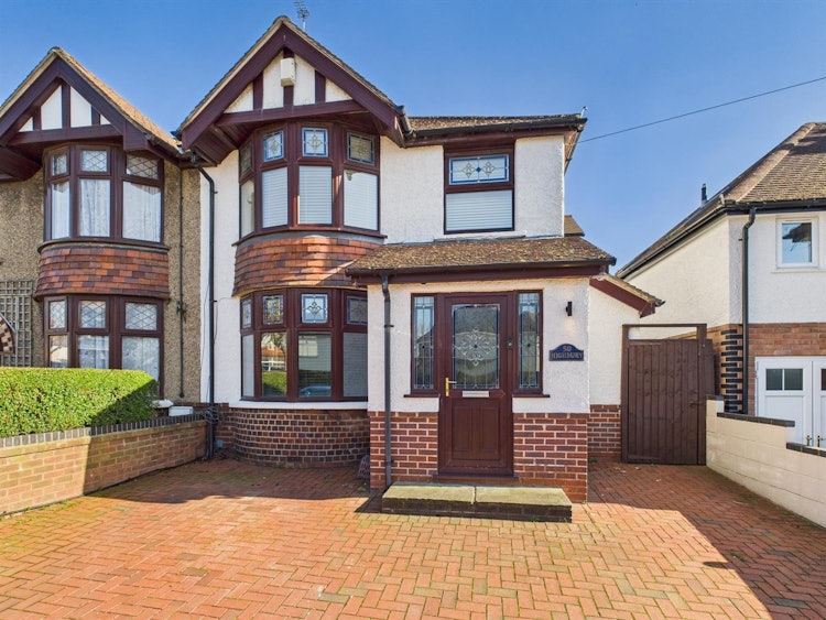 4 bedroom semi-detached house