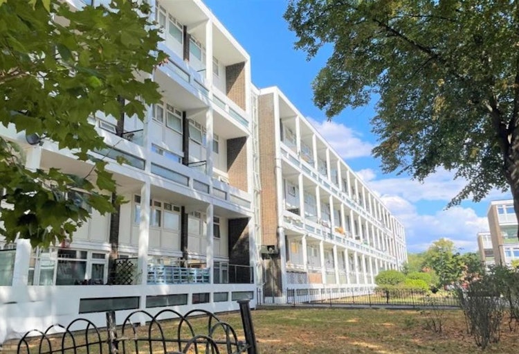 2 bedroom flat