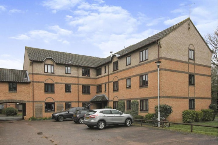2 bedroom ground floor flat