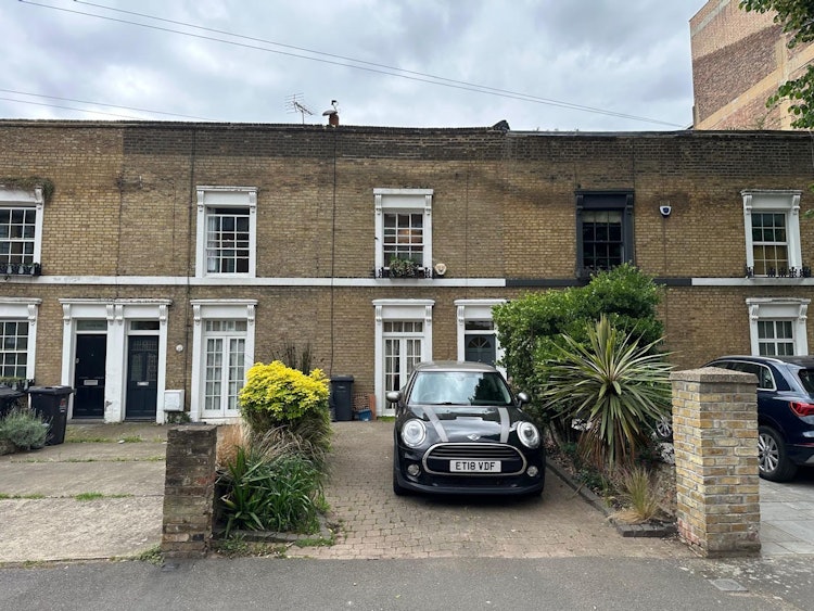 2 bedroom terraced
