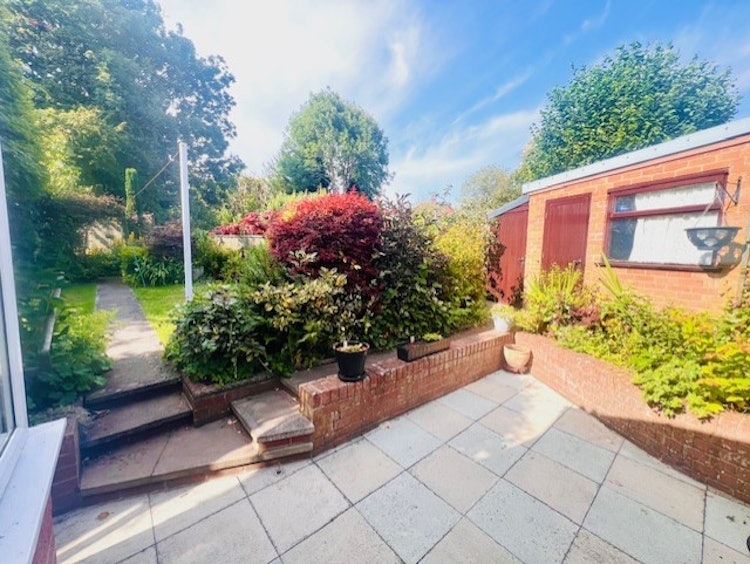3 bedroom semi-detached house