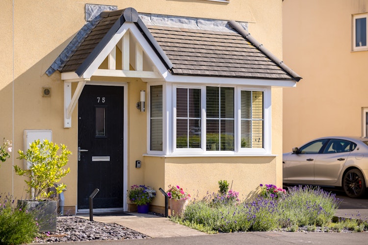 4 bedroom semi-detached house