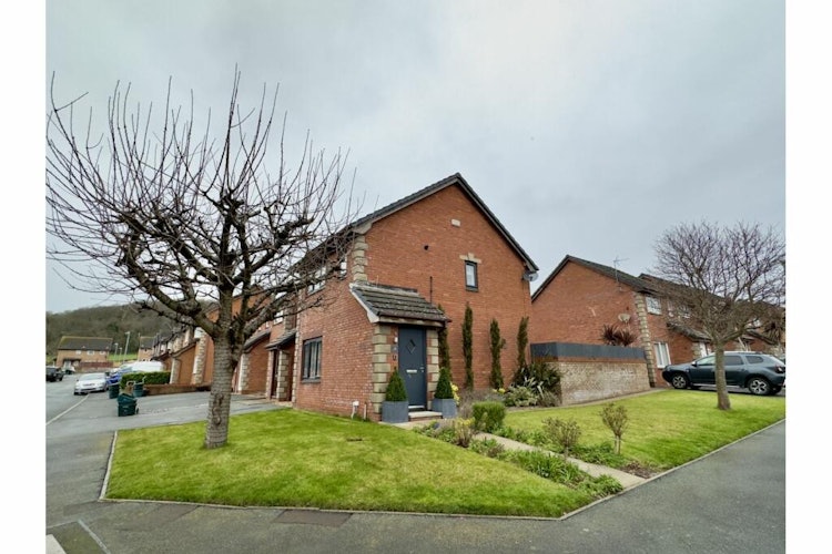 2 bedroom semi-detached house