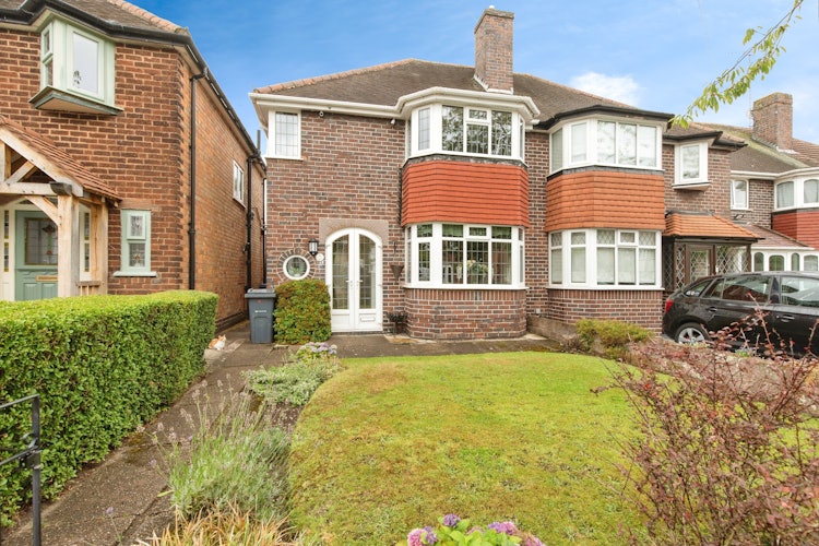 3 bedroom semi-detached house