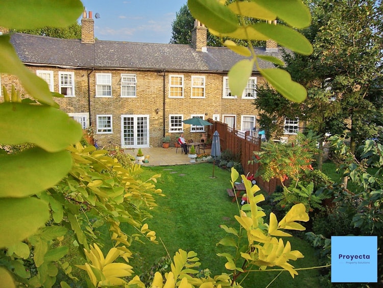 4 bedroom terraced house