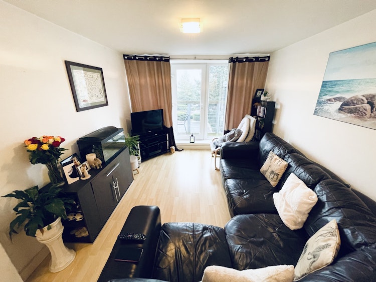 2 bedroom apartment