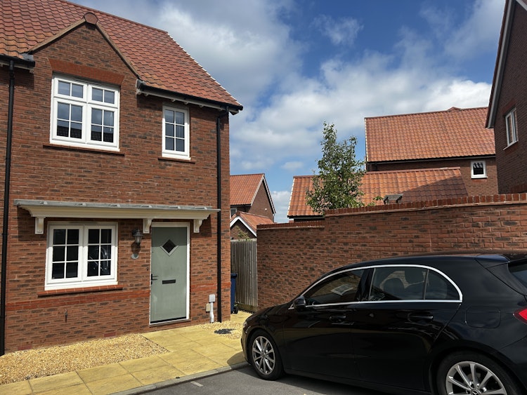 2 bedroom end of terrace house