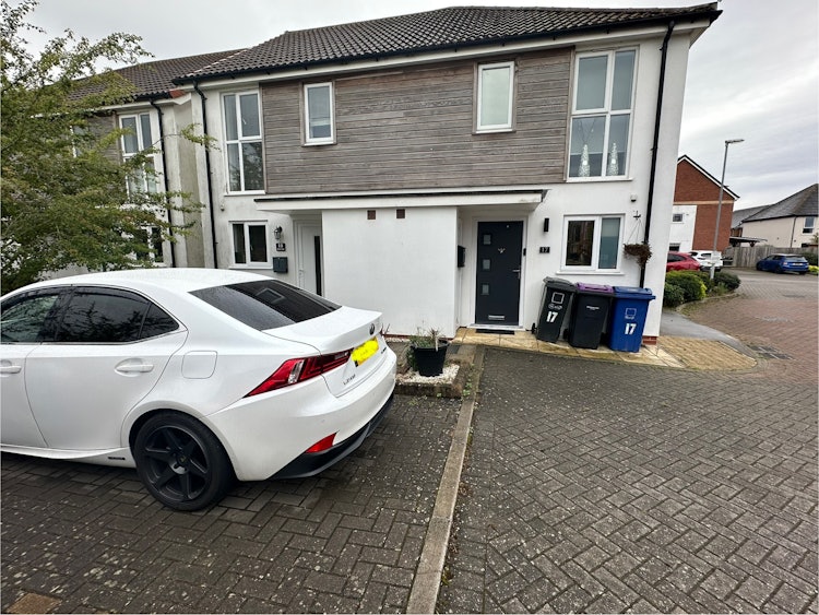 2 bedroom semi-detached house