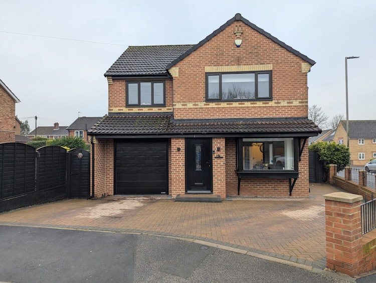4 bedroom detached house