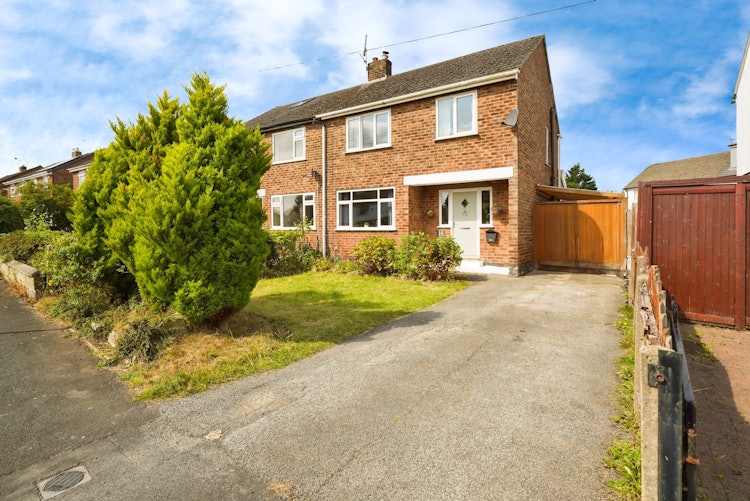 3 bedroom semi-detached house