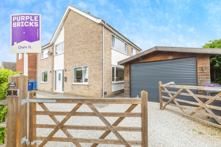 4 bedroom detached house