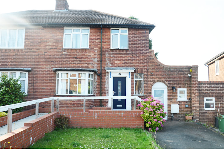 3 bedroom semi-detached house