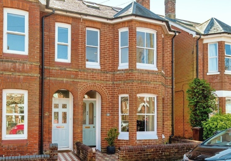4 bedroom semi-detached house