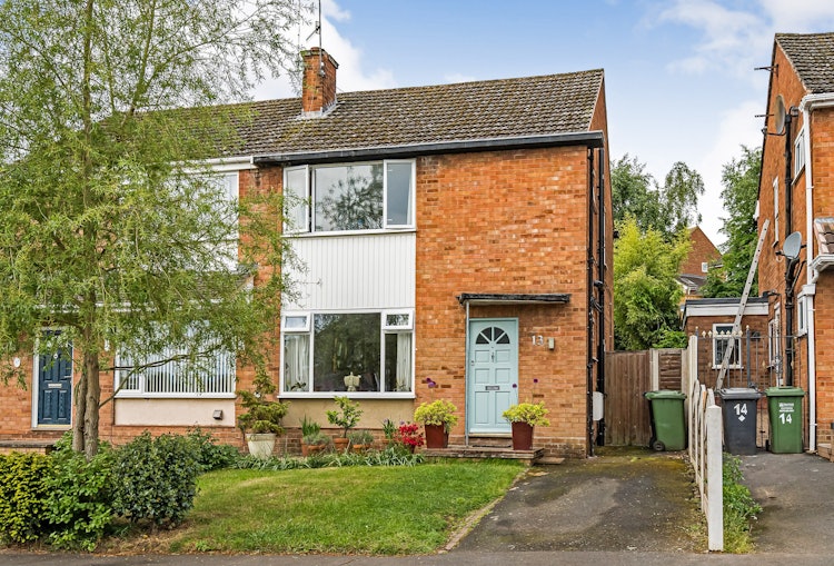 3 bedroom semi-detached house