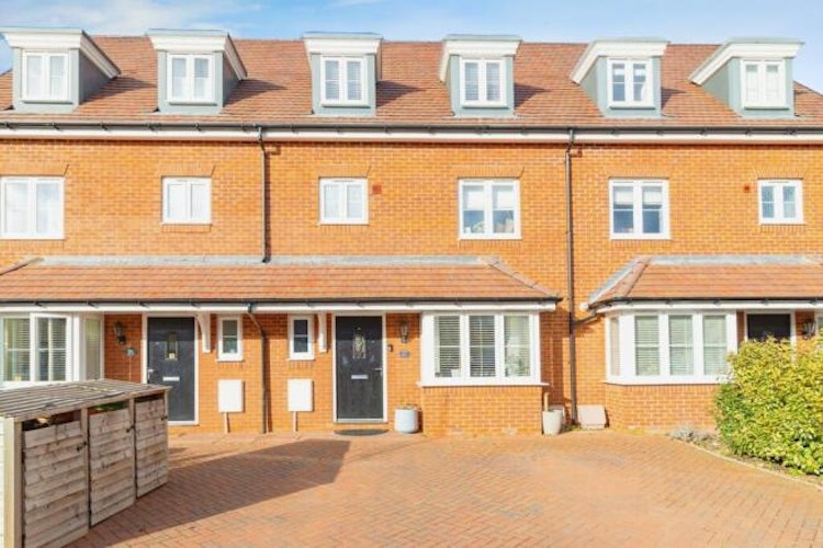 4 bedroom town house
