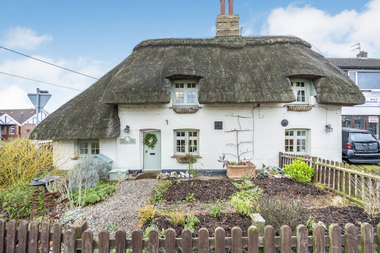 3 bedroom detached house