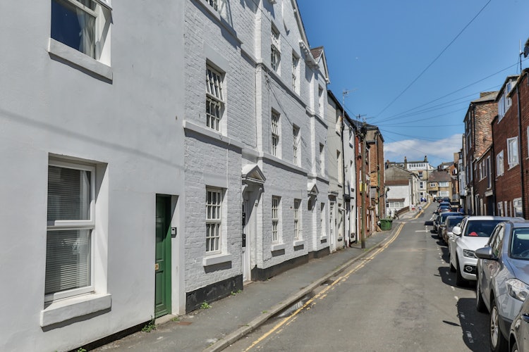 3 bedroom terraced house