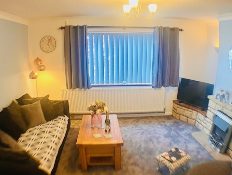 3 bedroom semi-detached house