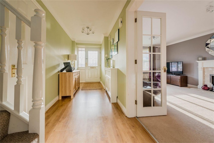 4 bedroom detached house