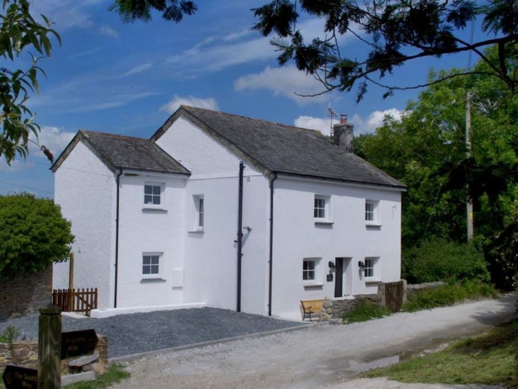 3 bedroom detached house