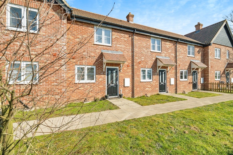2 bedroom terraced house