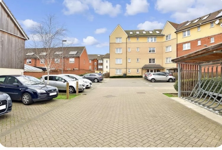 2 bedroom flat