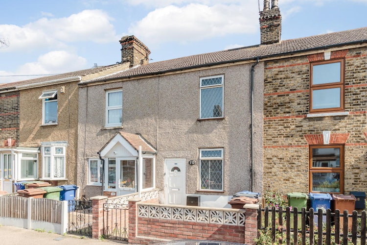 3 bedroom terraced house