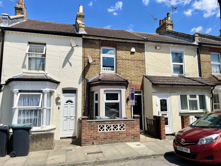2 bedroom terraced house