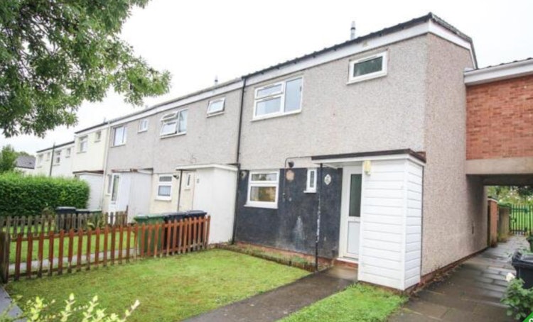 3 bedroom end of terrace house